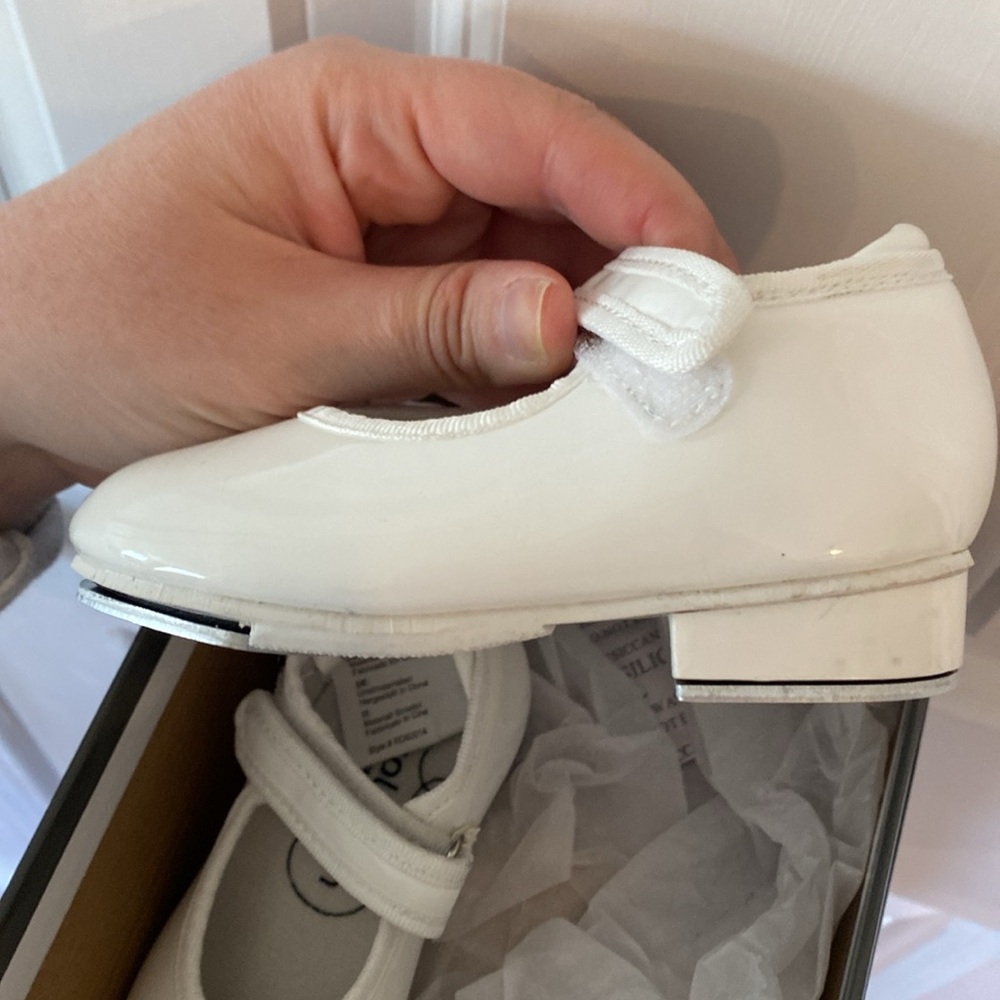 Toddler tap shoes (street shoe size 6.5, dance size 8.5) size chart in pictures